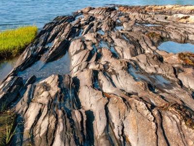 WNsu48-Rock-Landing-A4493214-wk