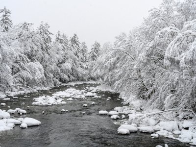 SLsp119-Carrabassett-River-after-Heavy-Spring-Snowstorm