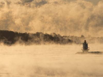 POw12-Portland Harbor-Spring Point Light