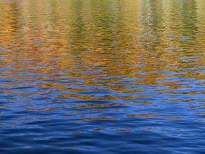 KFf87a-Reflections-in-Grindstone-Pond