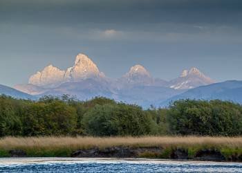 WY18f25-Tetons from Teton River