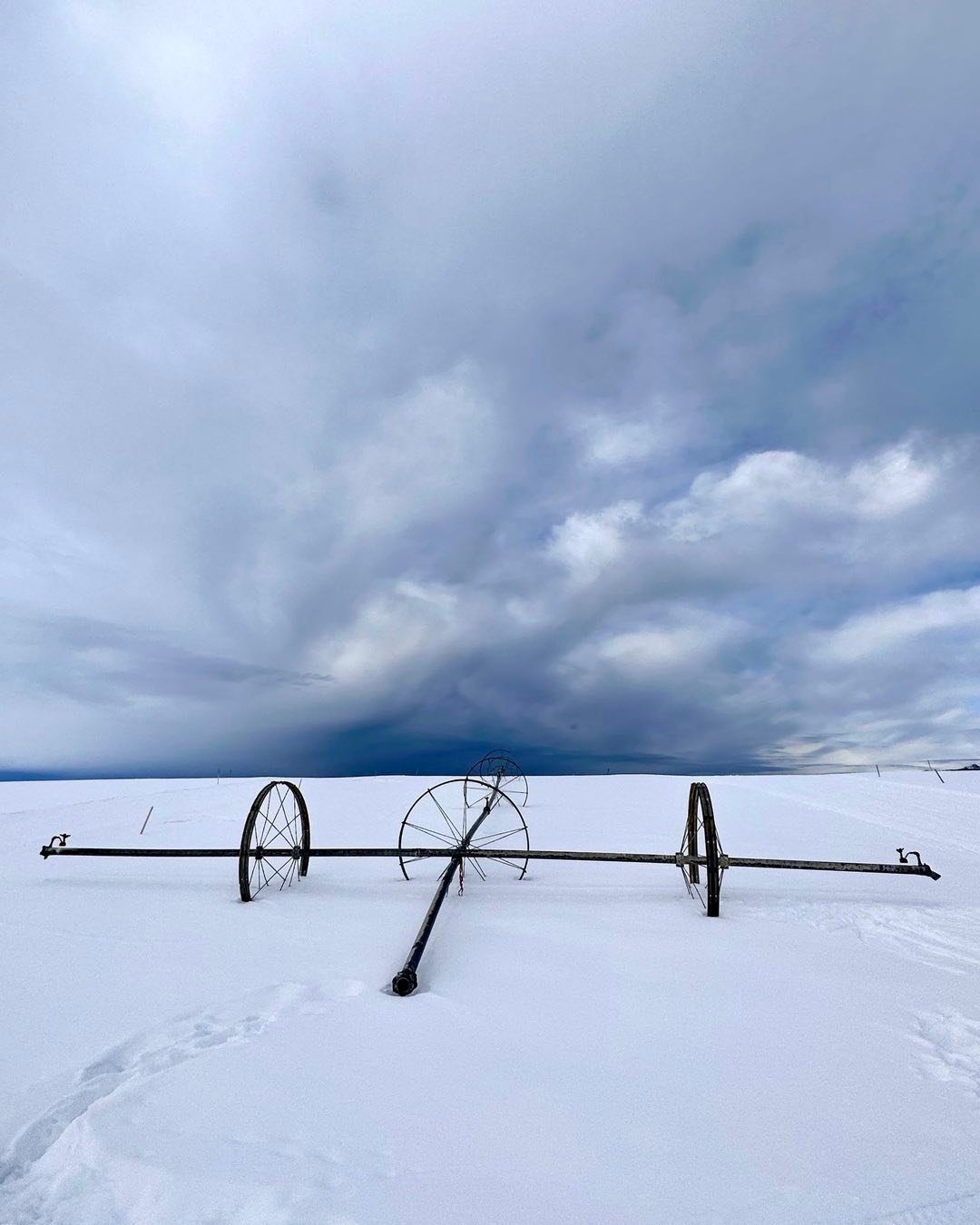 After four sunny days this sky appeared at the end of the day, as I was skiing the Alta Ski Track. This venue is a five minute drive from our Driggs, Idaho home. Trail conditions are outstanding after the added snow last week! #driggsidaho #altawyoming #bestofthegemstate #orcuttphotography.danstpeter.com #tetonvalleyidaho